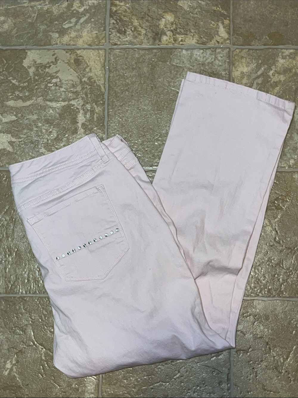 Nine West Light Pink Taylor Cuffed Capri Jeans with Back Pocket Studs